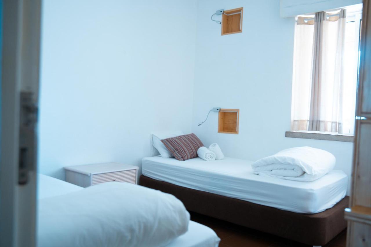 Wax Hostel Фару Екстер'єр фото